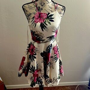 TRAC Floral Print Dress Size 2